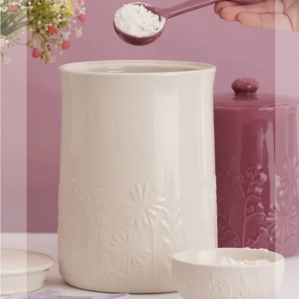 Mason Cash In The Meadow large we storage jar 84.5 oz.